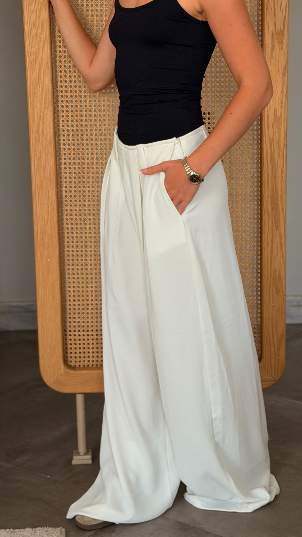 Elegant Wide-Leg Pants -  White